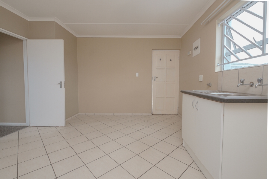 1 Bedroom Property for Sale in The Connifers Western Cape